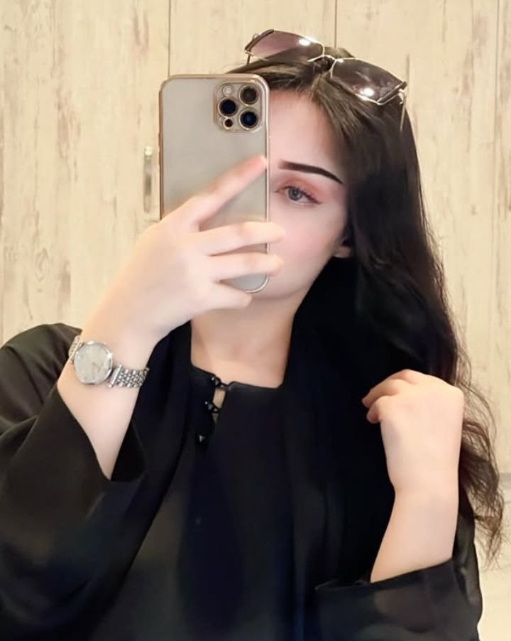 Sara R.